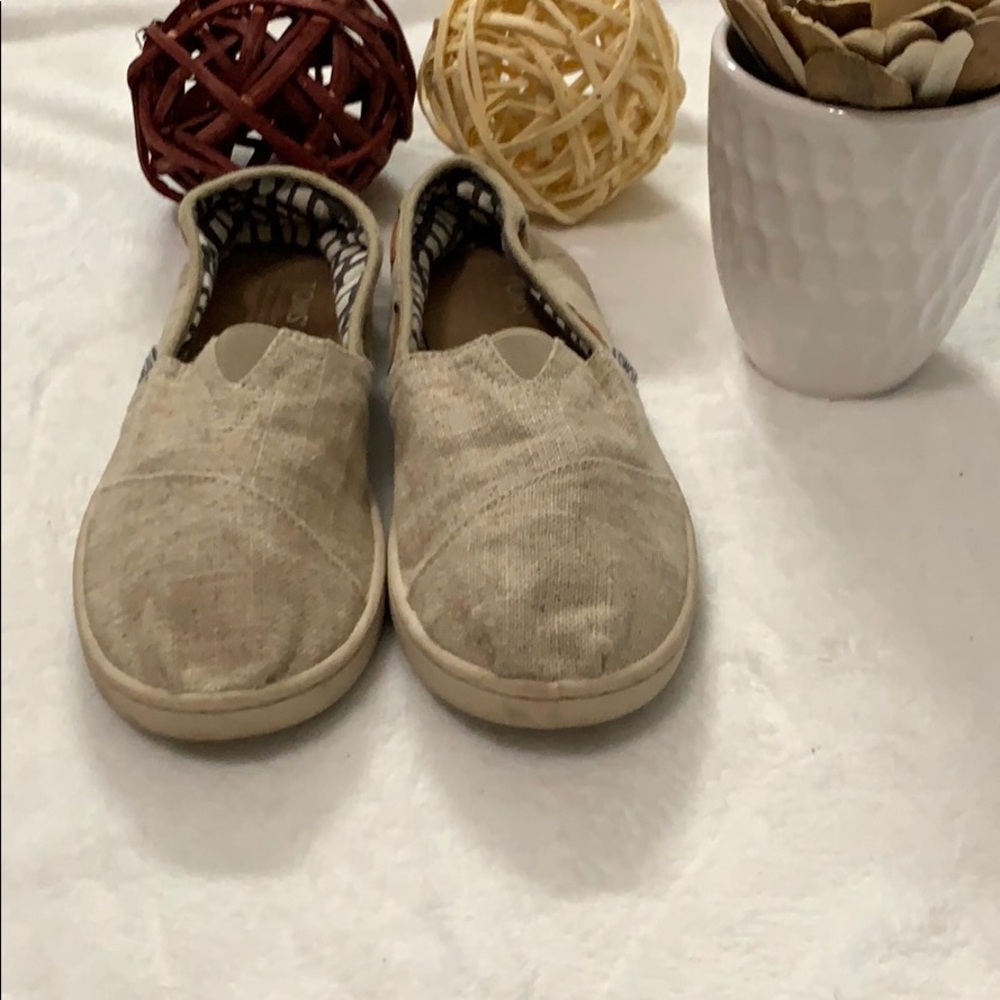 TOMS - Picture 6 of 7